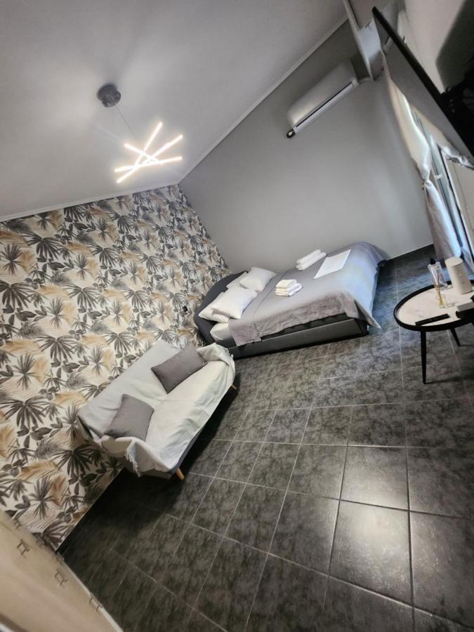 Small Luxury Apartment Anavyssos Dış mekan fotoğraf